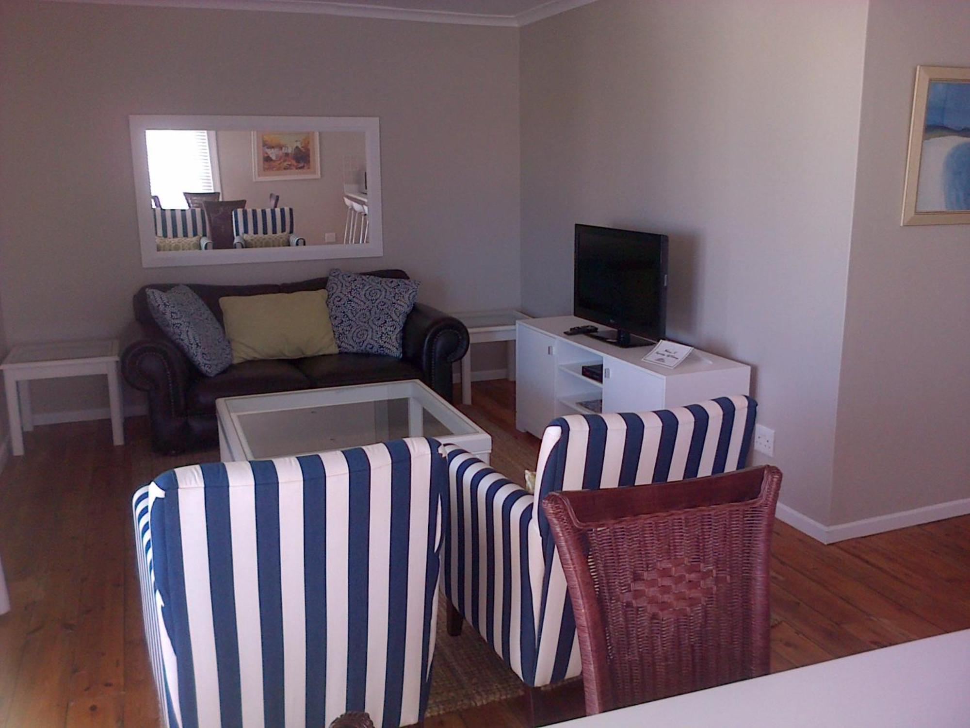 Kenjockity Self Catering Apartments Hermanus Quarto foto